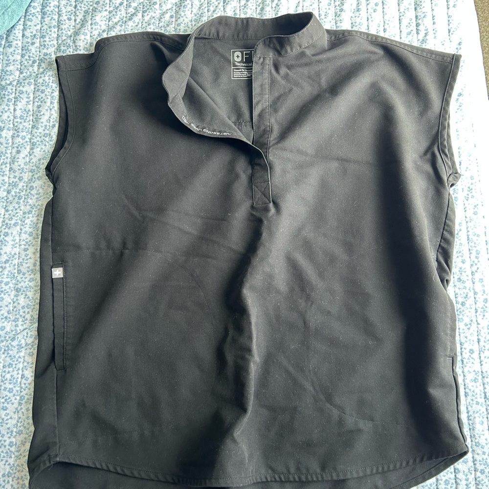 Figs Black Women's Top